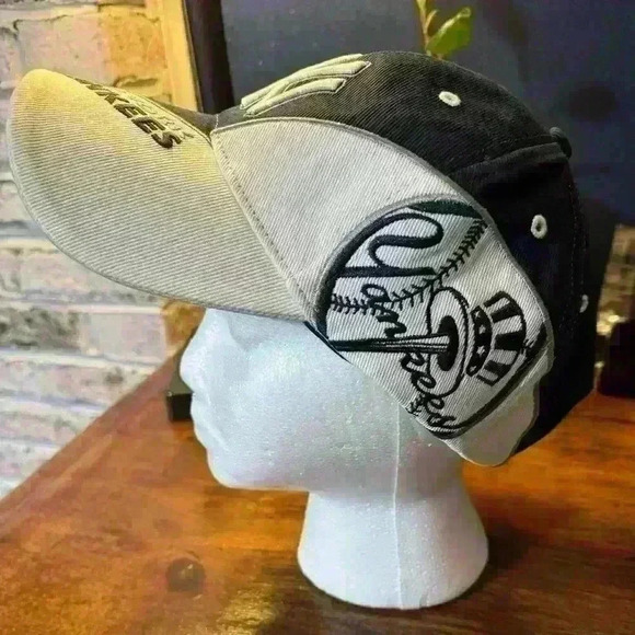 Vintage New York Yankees Strapback Hat Big Side Logo Color Block Fan Favorite - Picture 6 of 12